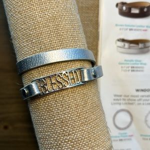 Origami Owl Metallic Silver Genuine Leather Wrap Bracelet 6”-7 1/4